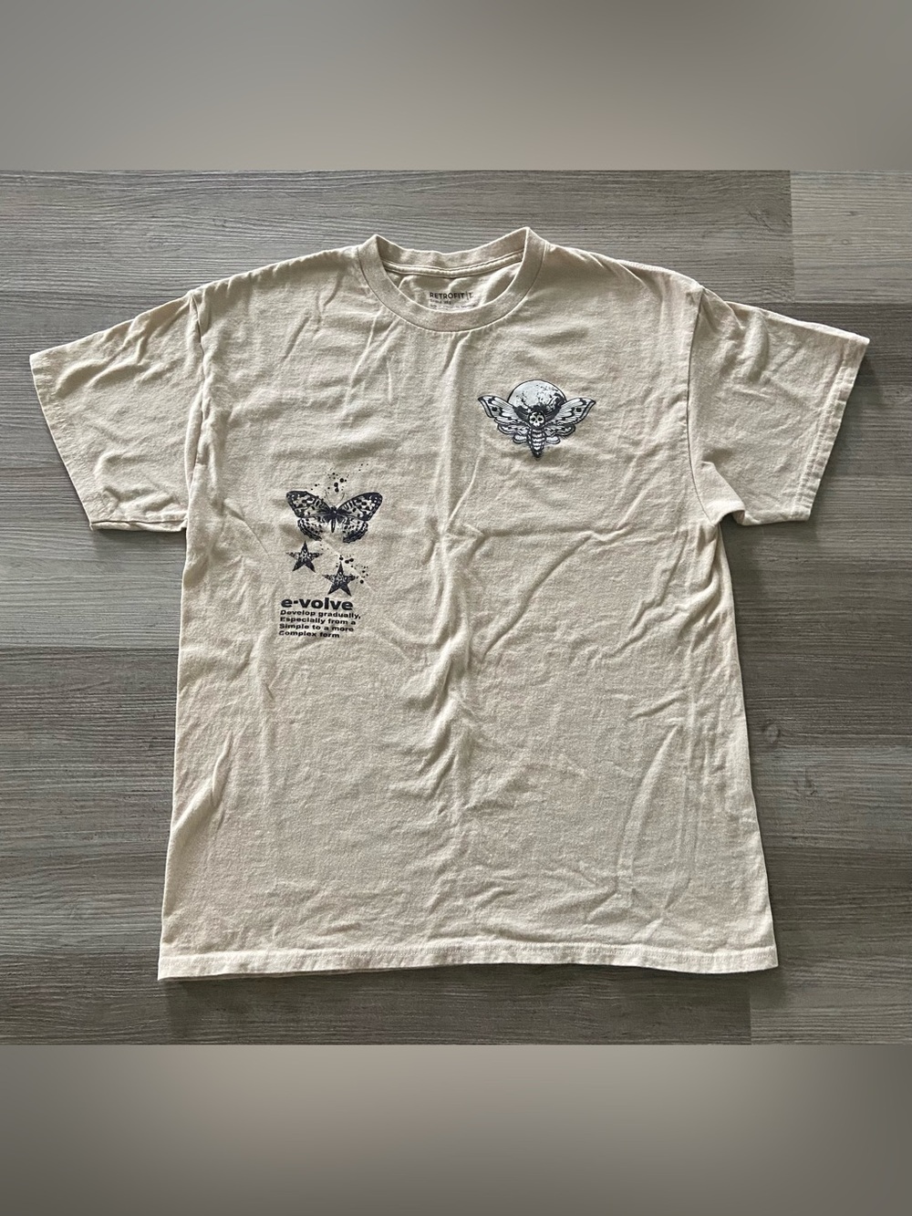 Retrofit Butterfly Skull Graphic T Shirt Cream Size L